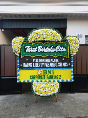 Papan Bunga Duka di Cikondang