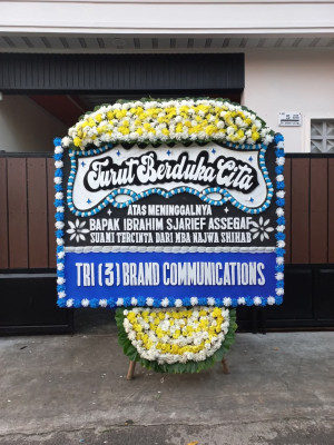 Papan Bunga Duka di Cikondang